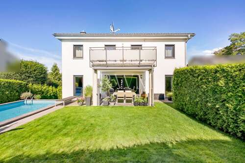 Foto - Haus zum Kaufen in Esslingen 1.569.000,00 € 193.87 m²