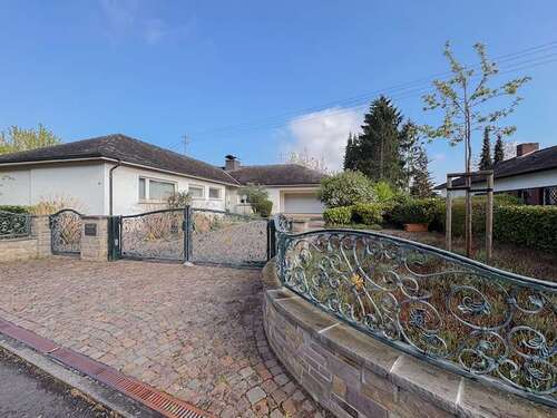 Foto - Haus zum Kaufen in Sinzig 698.000,00 € 257 m²