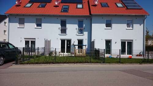 Foto - Haus zum Mieten in Gaimersheim Ortsteil Lippertshofen 1.450,00 € 124 m²