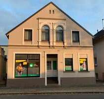 Haus zum Kaufen in Oldenburg 450.000,00 € 257 m²