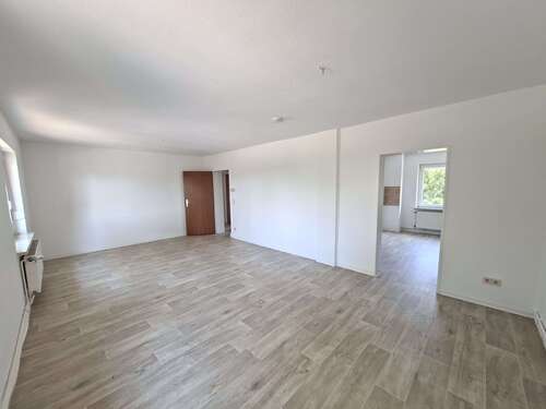 Foto - Wohnung zum Mieten in Schönebeck 465,00 € 77.15 m²