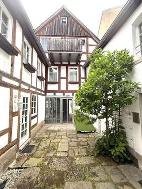 Foto - Haus zum Kaufen in Hünfeld 384.000,00 € 325 m²