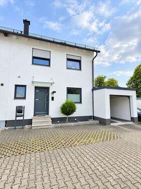 Foto - Haus zum Kaufen in Augsburg 929.000,00 € 183.86 m²
