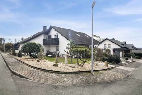 Foto - Haus zum Kaufen in Borgentreich 349.000,00 € 241 m²