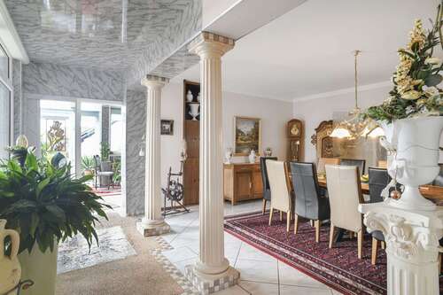 Foto - Haus zum Kaufen in Borgentreich 349.000,00 € 241 m²