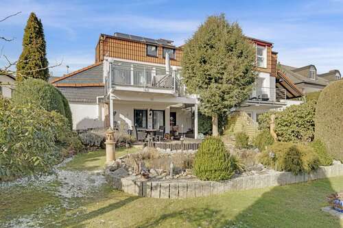 Foto - Haus zum Kaufen in Taunusstein 699.000,00 € 183 m²