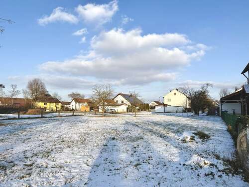 Foto - Grundstück zu verkaufen in Pfaffenhofen an der Roth Kadeltshofen 150.000,00 € 550 m²