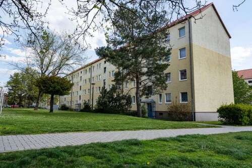 Foto - Wohnung zum Mieten in Aschersleben 339,79 € 61.78 m²