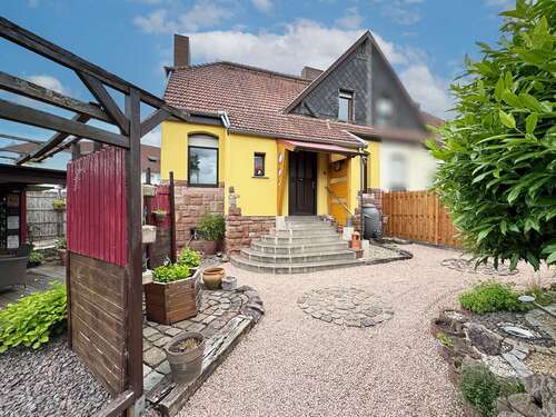 Foto - Haus zum Kaufen in Saarbrücken 225.000,00 € 136 m²