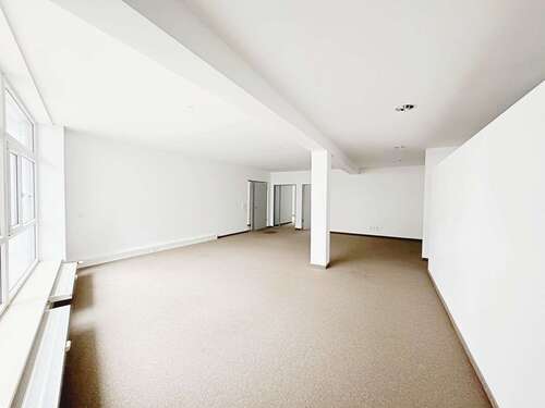 Foto - Büro in München 6.321,00 € 258 m²