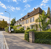 Haus zum Kaufen in Freiburg im Breisgau 1.220.000,00 € 204 m²