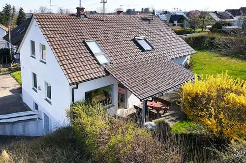 Foto - Haus zum Kaufen in Attenweiler 396.000,00 € 195.03 m²