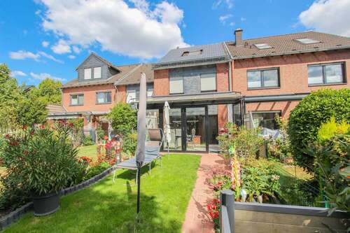 Foto - Haus zum Kaufen in Korschenbroich Kleinenbroich 449.000,00 € 132 m²