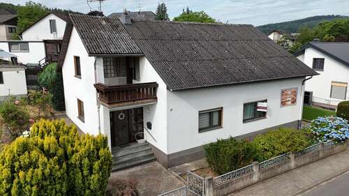 Foto - Haus zum Kaufen in Wassenach 259.000,00 € 169 m²