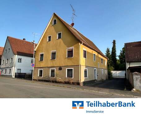 Foto - Haus zum Kaufen in Erlangen Frauenaurach 359.000,00 € 236 m²