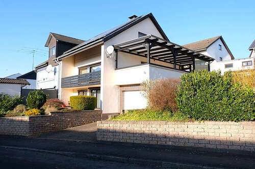 Foto - Haus zum Kaufen in Bebra 269.000,00 € 128 m²