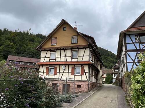Foto - Haus zum Kaufen in Gernsbach 269.000,00 € 352 m²