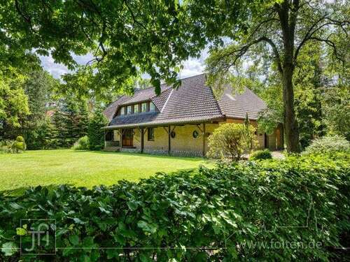 Foto - Haus zum Kaufen in Uplengen 425.000,00 € 250 m²