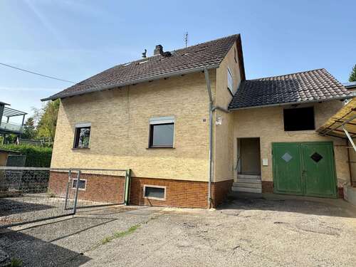 Foto - Haus zum Kaufen in Reichartshausen 140.000,00 € 96.39 m²