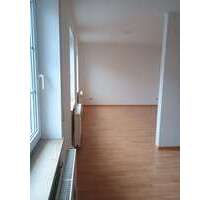 Wohnung zum Mieten in Plauen 205,00 € 35.03 m²