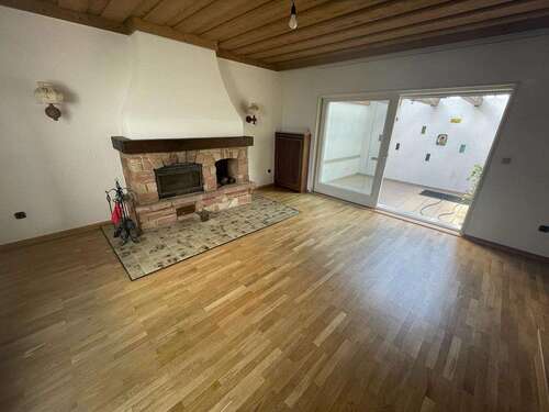Foto - Haus zum Mieten in Kaiserslautern 1.450,00 € 200 m²