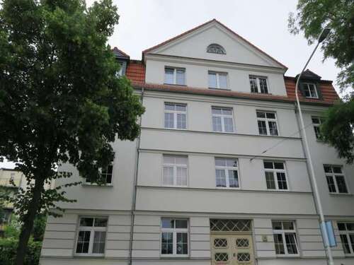 Foto - Wohnung zum Mieten in Halle 700,00 € 82 m²