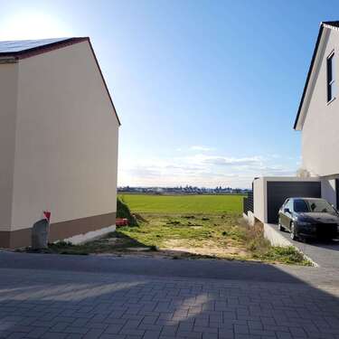 Foto - Grundstück zu verkaufen in Neulussheim 180.000,00 € 270 m²