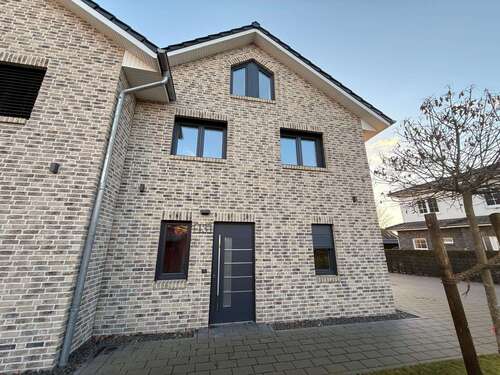 Foto - Haus zum Mieten in Elmshorn 1.850,00 € 120 m²