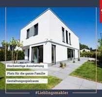 Haus zum Kaufen in Köln Lövenich 2.249.000,00 € 292.46 m² - Köln / Lövenich