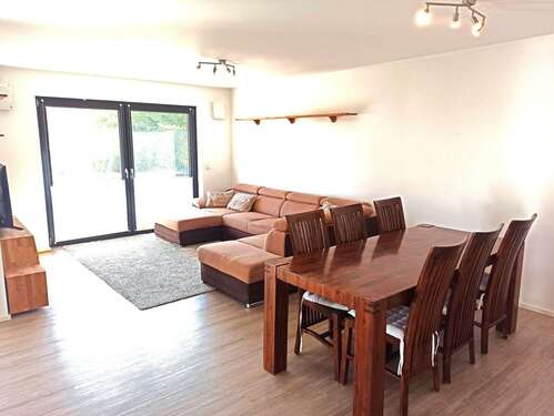 Foto - Wohnung zum Mieten in Wetzgau 990,00 € 93 m²