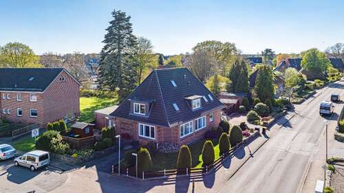 Foto - Haus zum Kaufen in Büdelsdorf 379.000,00 € 268.89 m²