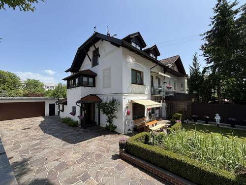 Foto - Haus zum Kaufen in Unterhaching 1.200.000,00 € 195 m²
