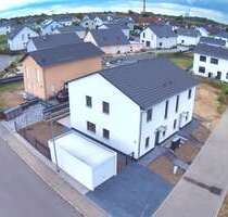 Haus zum Kaufen in Borna 339.850,00 € 107 m²
