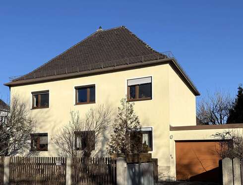 Foto - Haus zum Kaufen in München 2.200.000,00 € 175 m²