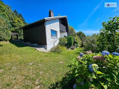 Foto - Haus zum Kaufen in Lauter-Bernsbach 70.000,00 € 50 m²