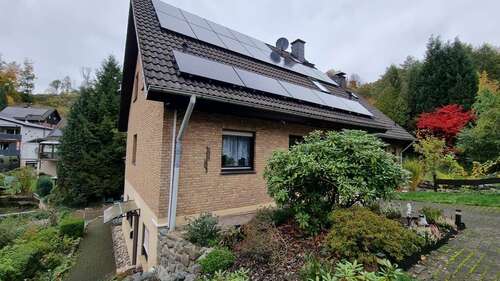 Foto - Haus zum Kaufen in Werdohl 299.000,00 € 158 m²