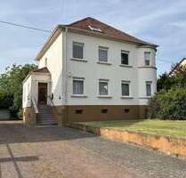 Haus zum Kaufen in Schwalbach 309.000,00 € 225 m²