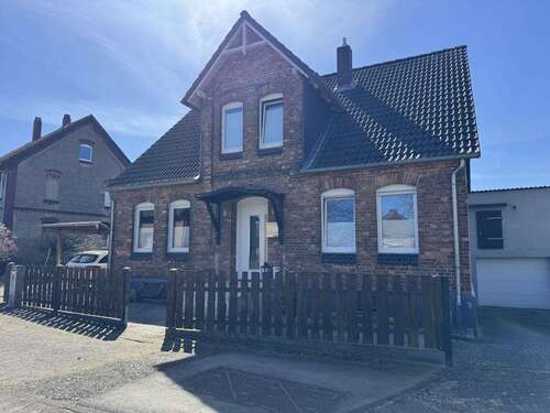 Foto - Haus zum Kaufen in Groß Ilsede 249.000,00 € 160 m²