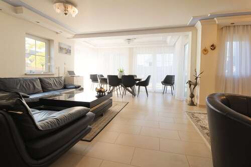 Foto - Haus zum Kaufen in Griesheim 819.000,00 € 200 m²