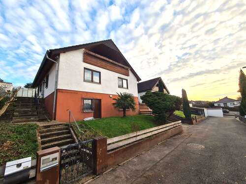 Foto - Haus zum Kaufen in Remchingen 458.000,00 € 150 m²