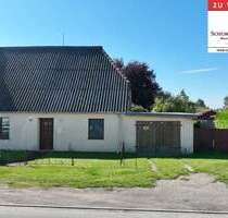 Haus zum Kaufen in Ahrenshagen-Daskow 55.000,00 € 76 m²
