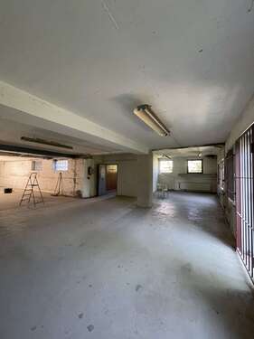 Foto - Halle in Wiesbaden 1.300,00 € 160 m²