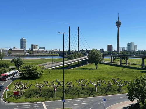 Foto - Haus zum Kaufen in Düsseldorf-Oberkassel 3.950.000,00 € 497 m²