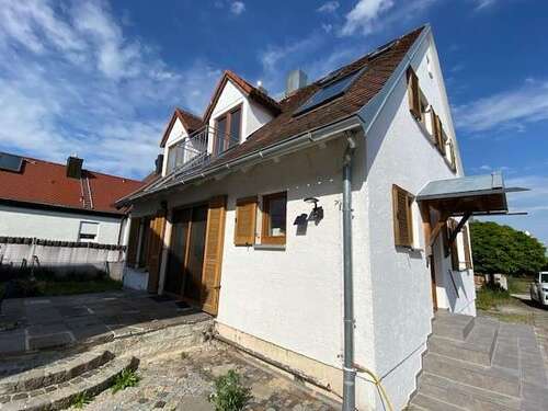 Foto - Haus zum Mieten in Niederroth 1.500,00 € 90 m²