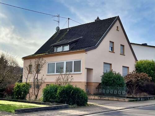 Foto - Haus zum Kaufen in Saarwellingen 189.000,00 € 156 m²