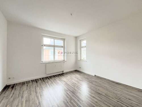 Foto - Wohnung zum Mieten in Hohenstein-Ernstthal 640,00 € 92.5 m²