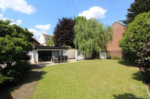 Foto - Haus zum Kaufen in Grefrath 649.000,00 € 240 m²