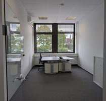 Büro in Köln 650,00 € 35 m² - 650,00&nbsp;EUR Kaltmiete, ca.&nbsp; 35,00&nbsp;m&sup2; in Köln (PLZ: 50858)