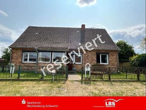 Foto - Haus zum Kaufen in Groß Laasch 130.000,00 € 125 m²