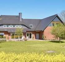 Haus zum Kaufen in Jersbek 1.650.000,00 € 330 m²